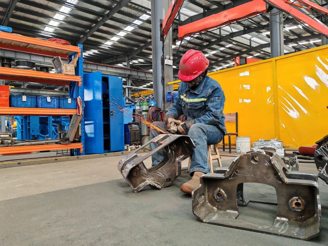 九游娱乐：能矿装备“新”观察龙鼎工贸：煤矿企业的“4S”(图2)