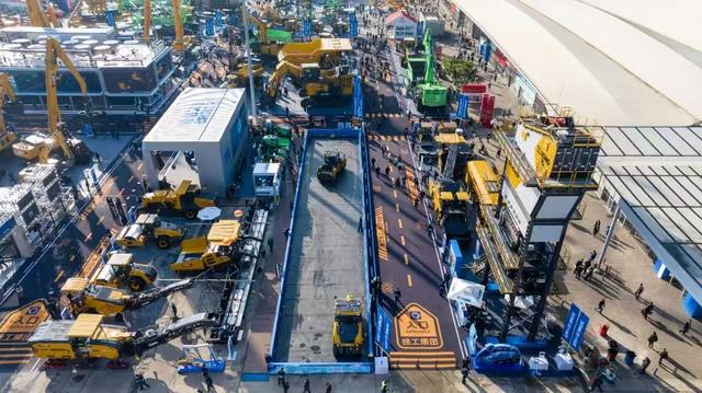 九游娱乐网站：徐工集团baumaCHINA2024惊艳亮相：展示中国工程机械的硬核实力(图9)