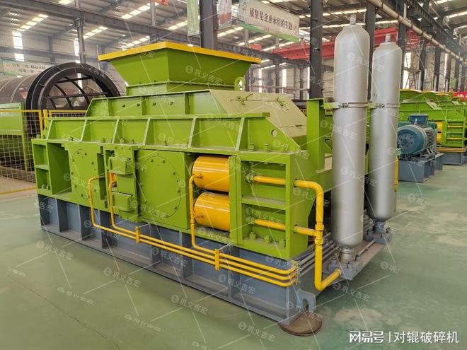 九游娱乐平台：大型河卵石全液压对辊制砂机：建筑行业的得力助手(图4)