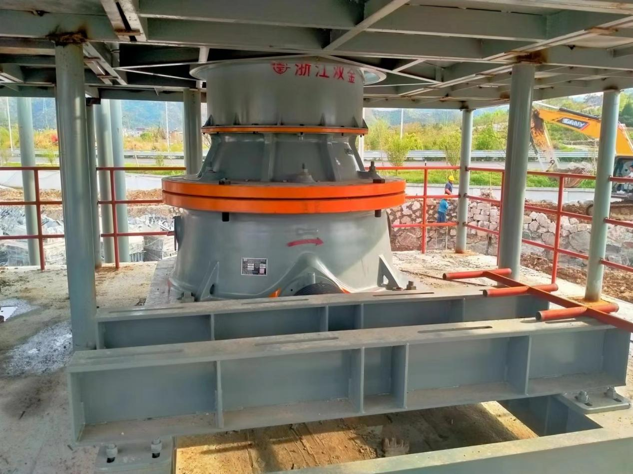 九游娱乐：单缸液压圆锥式制砂机(图1)