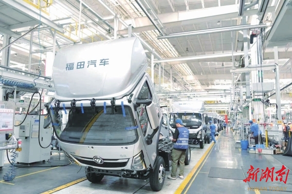 九游娱乐网站：湖南日报特稿丨长沙经开区：追新逐高质效跃迁(图2)