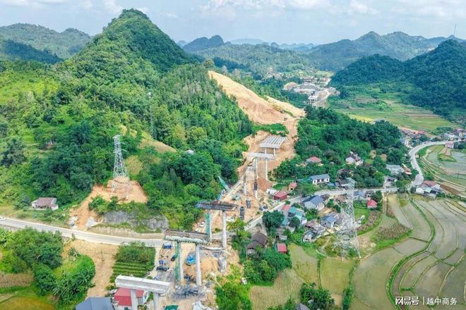 九游娱乐：越南两大高速全力建设冲刺2025通车目标工程机械展助力基建热潮(图4)