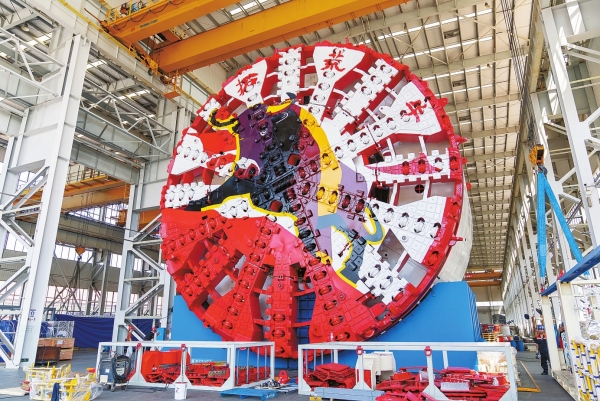 九游娱乐：【链上湖南——现代化产业体系调研行】湖南工程机械跨越“周期陷阱”(图2)