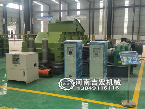 九游娱乐网站：马鞍山1010型对辊制砂机多少钱一台？哪里有卖的？(图2)