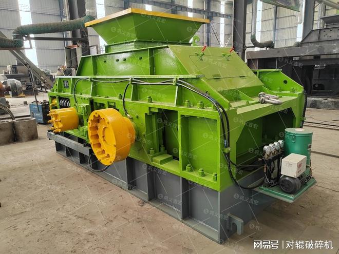 九游娱乐：砂料厂想降本增效？对辊制砂机处理回料代替外购砂(图5)