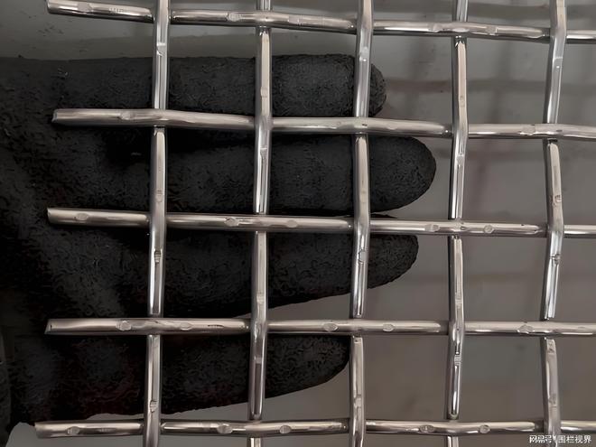 九游娱乐平台：矿筛网厂家实力盘点：适用于矿山筛选场景(图1)